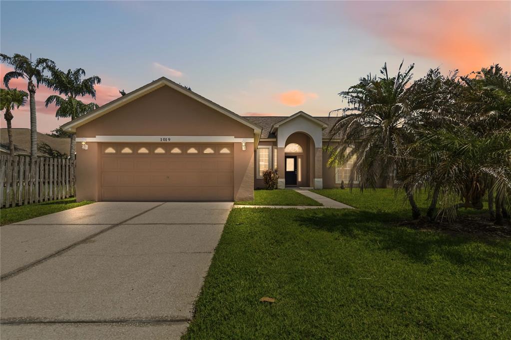 Property for sale at 1019 CHAMBERLIN TRAIL, ST CLOUD, FL, 34772