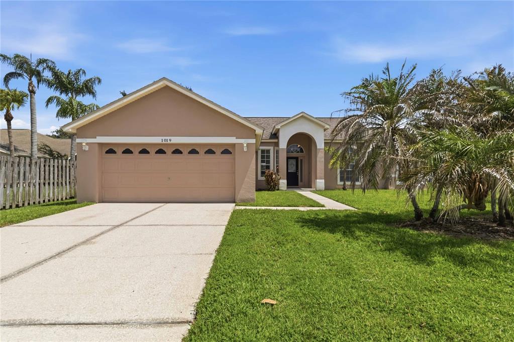 Property for sale at 1019 CHAMBERLIN TRAIL, ST CLOUD, FL, 34772