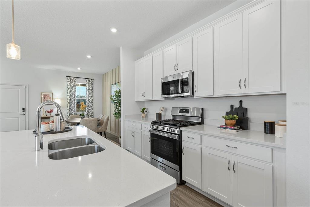Property for sale at 5517 COMPASS ROSE WAY, APOLLO BEACH, FL, 33572