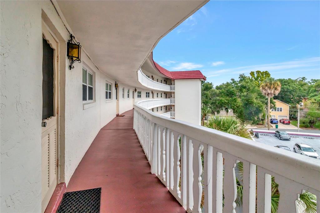 Property for sale at 601 N MCDONALD STREET UNIT 506, MOUNT DORA, FL, 32757