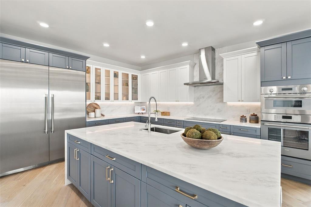 Property for sale at 7176 S SHORE DRIVE S, SOUTH PASADENA, FL, 33707