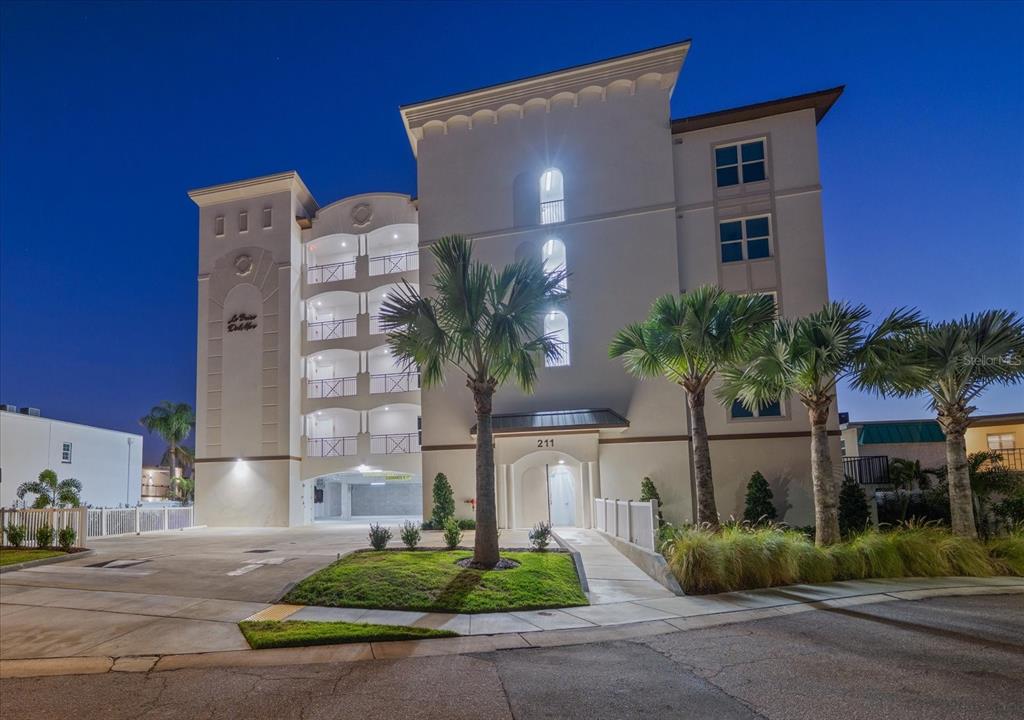 Property for sale at 211 DOLPHIN POINT UNIT 303, CLEARWATER, FL, 33767