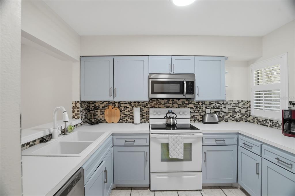 Property for sale at 5557 SEA FOREST DRIVE UNIT 215, NEW PORT RICHEY, FL, 34652