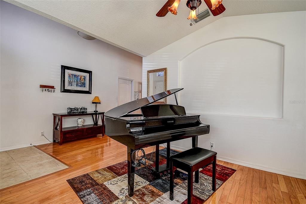Property for sale at 624 N LAKE BOULEVARD, TARPON SPRINGS, FL, 34689