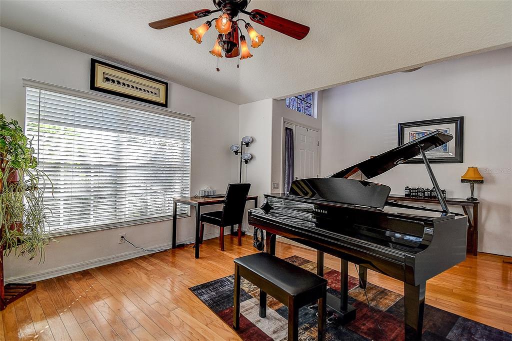 Property for sale at 624 N LAKE BOULEVARD, TARPON SPRINGS, FL, 34689