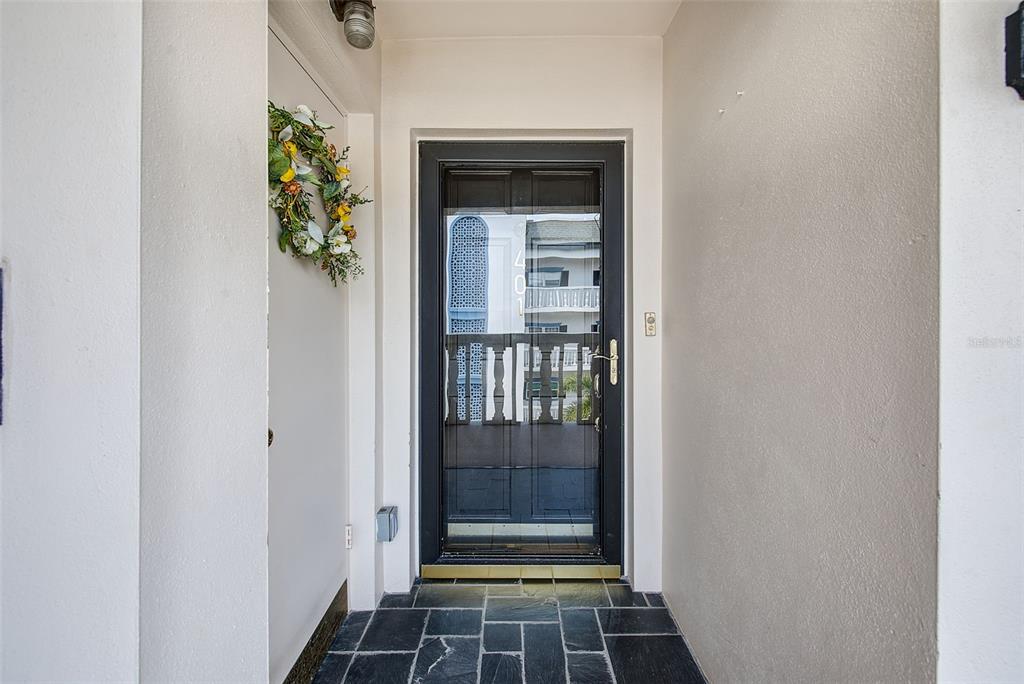 Property for sale at 131 BLUFF VIEW DRIVE UNIT 401, BELLEAIR BLUFFS, FL, 33770