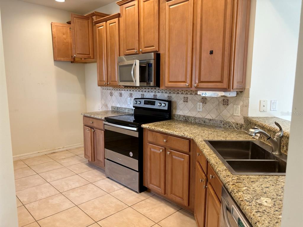 Property for sale at 229 SHELL FALLS DRIVE, APOLLO BEACH, FL, 33572