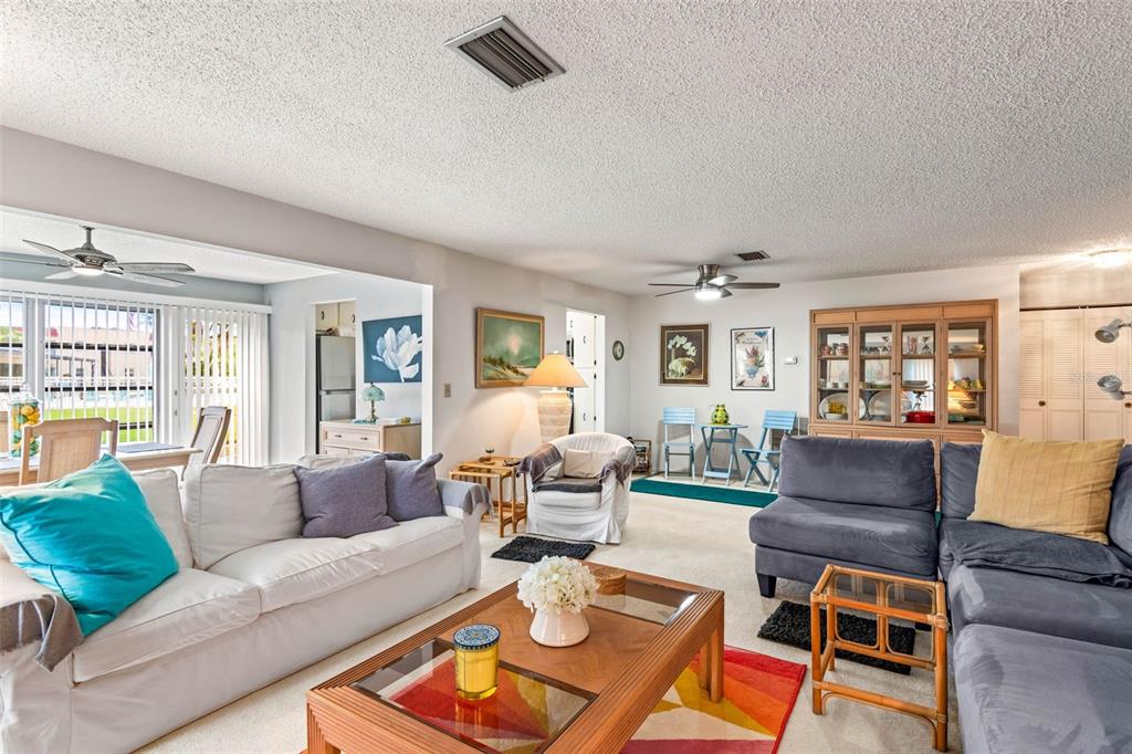 Property for sale at 101 DOGWOOD CIRCLE, SEMINOLE, FL, 33777