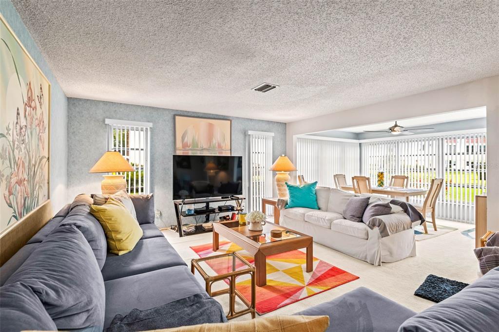 Property for sale at 101 DOGWOOD CIRCLE, SEMINOLE, FL, 33777