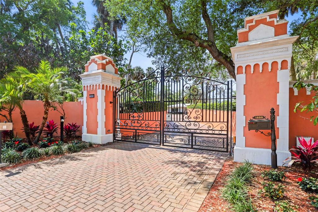 Property for sale at 1600 PARK STREET N, ST PETERSBURG, FL, 33710
