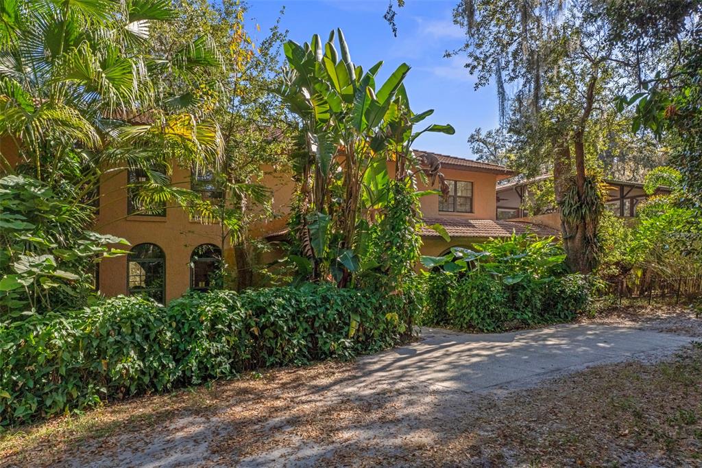 Property for sale at 27910 DEBBIE ROAD, OKAHUMPKA, FL, 34762