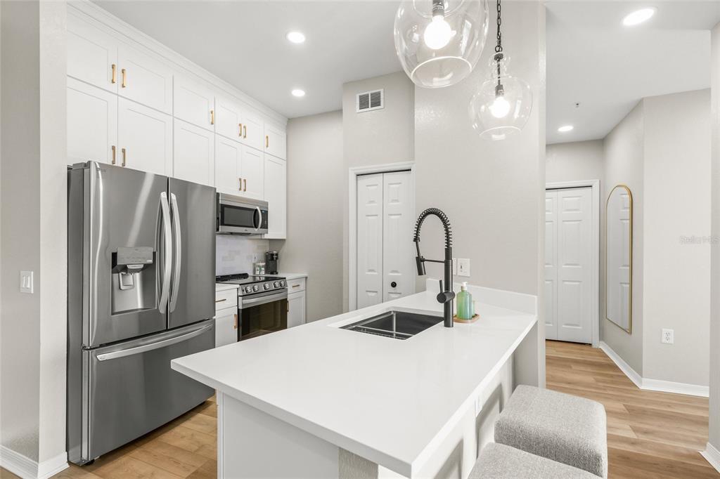 Property for sale at 5160 NORTHRIDGE ROAD UNIT 302, SARASOTA, FL, 34238