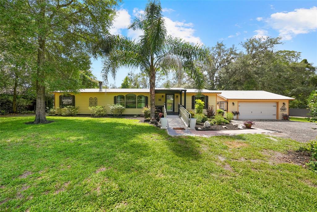 Property for sale at 145 CRYSTAL LAKE DRIVE, MELROSE, FL, 32666