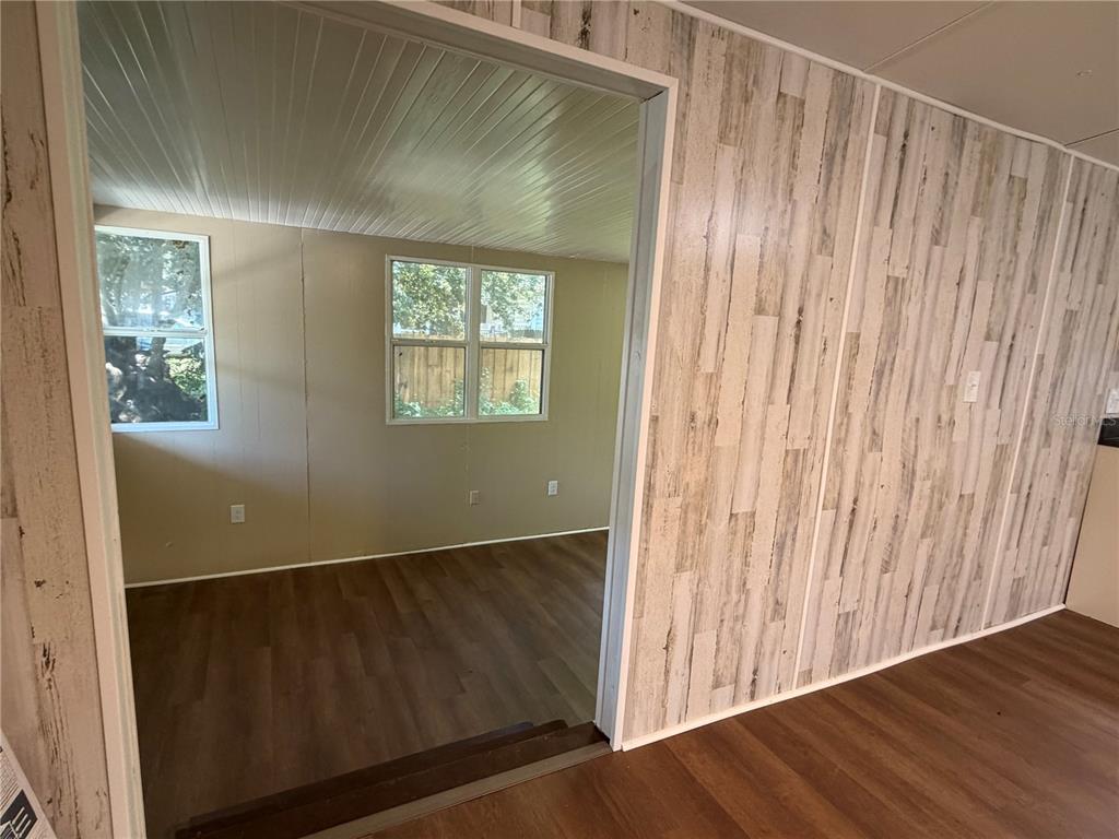 Property for sale at 1583 CR 435, LAKE PANASOFFKEE, FL, 33538