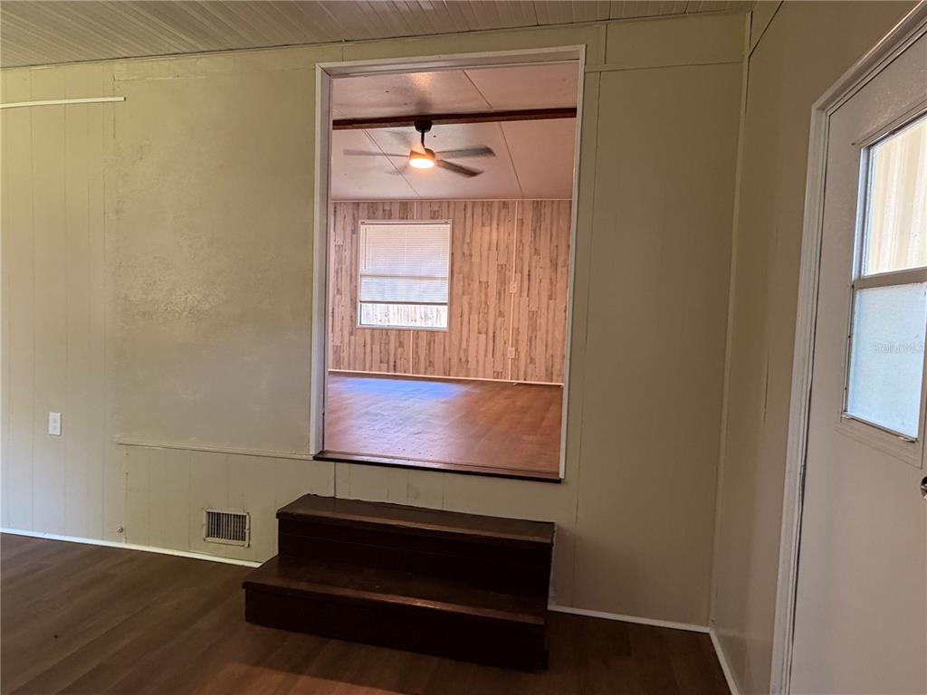 Property for sale at 1583 CR 435, LAKE PANASOFFKEE, FL, 33538