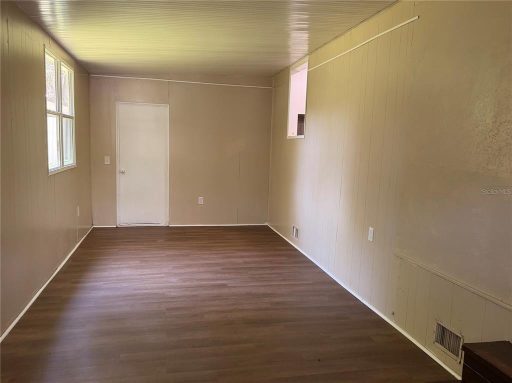 Property for sale at 1583 CR 435, LAKE PANASOFFKEE, FL, 33538