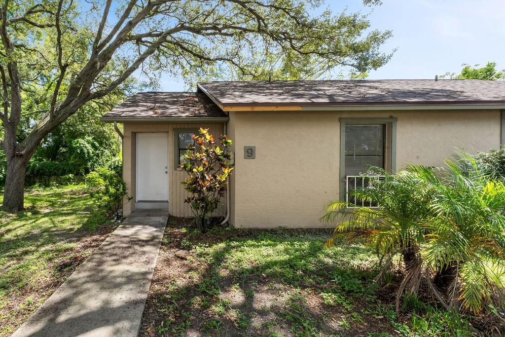 Property for sale at 918 OTTO VILLA PLACE UNIT 9, TAMPA, FL, 33612