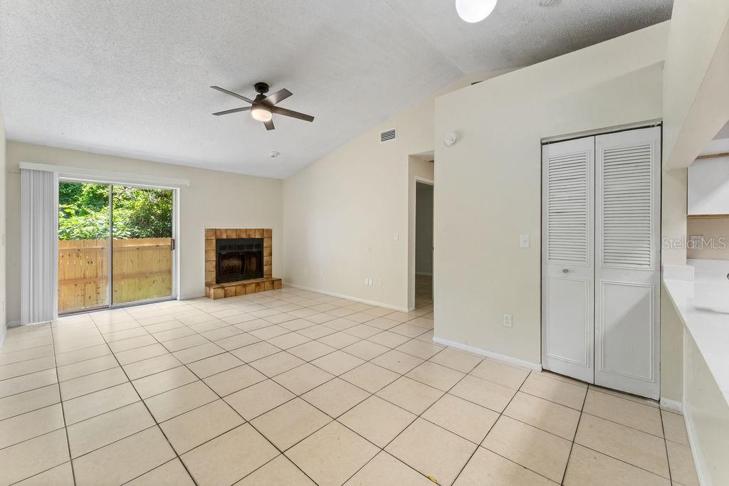 Property for sale at 918 OTTO VILLA PLACE UNIT 9, TAMPA, FL, 33612