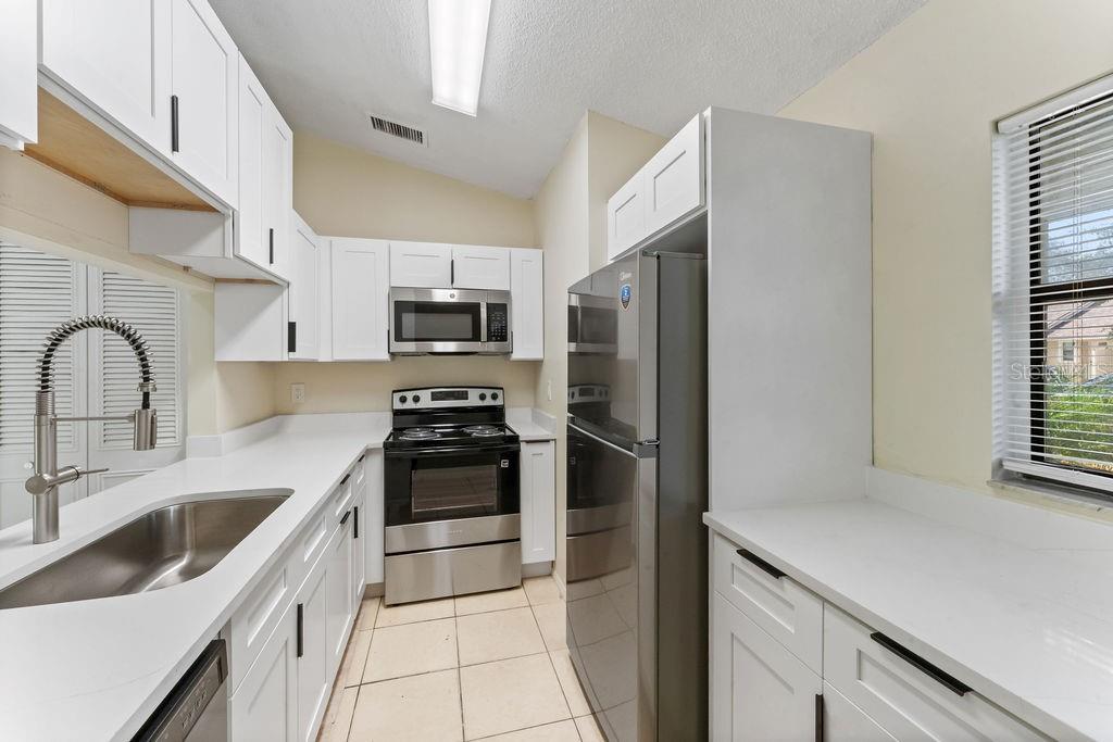 Property for sale at 918 OTTO VILLA PLACE UNIT 9, TAMPA, FL, 33612