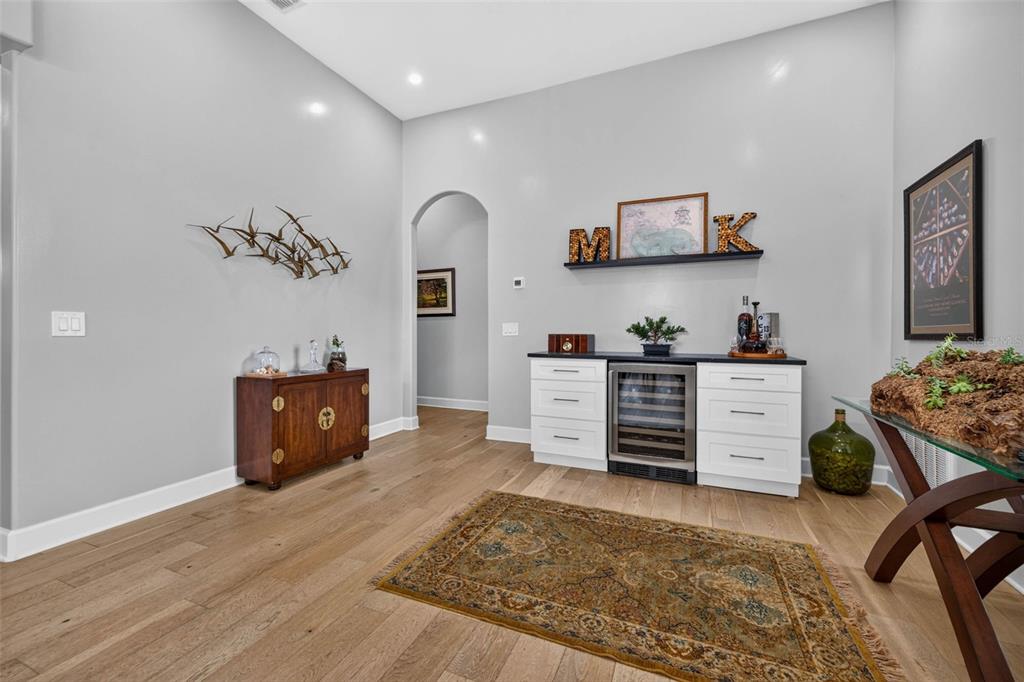 Property for sale at 815 59TH AVENUE NE, ST PETERSBURG, FL, 33703