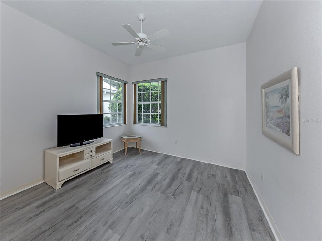 3rd Bedroom/Den/Wall to Wall Closet
