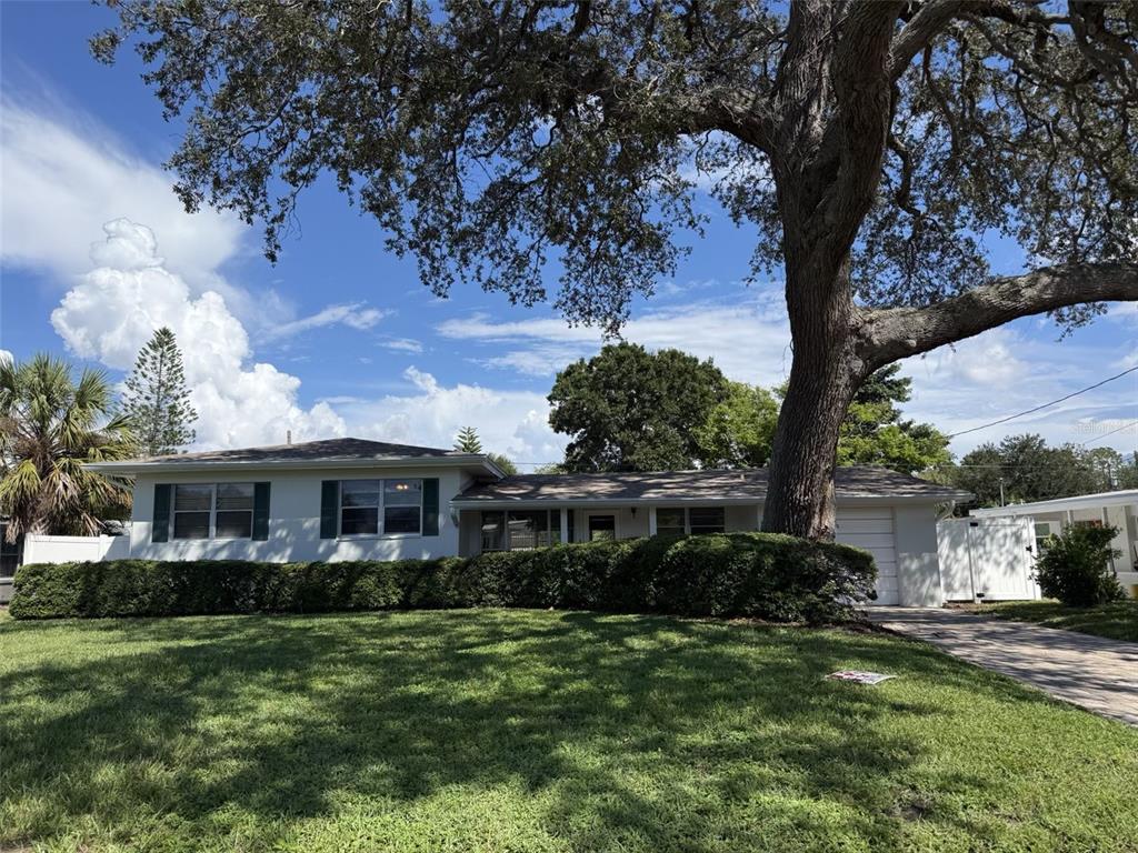 Property for sale at 331 SHIRLEY AVENUE, BELLEAIR, FL, 33756