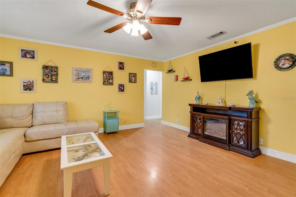 Property for sale at 202 SAINT LUCIE ROAD, WINTER HAVEN, FL, 33884