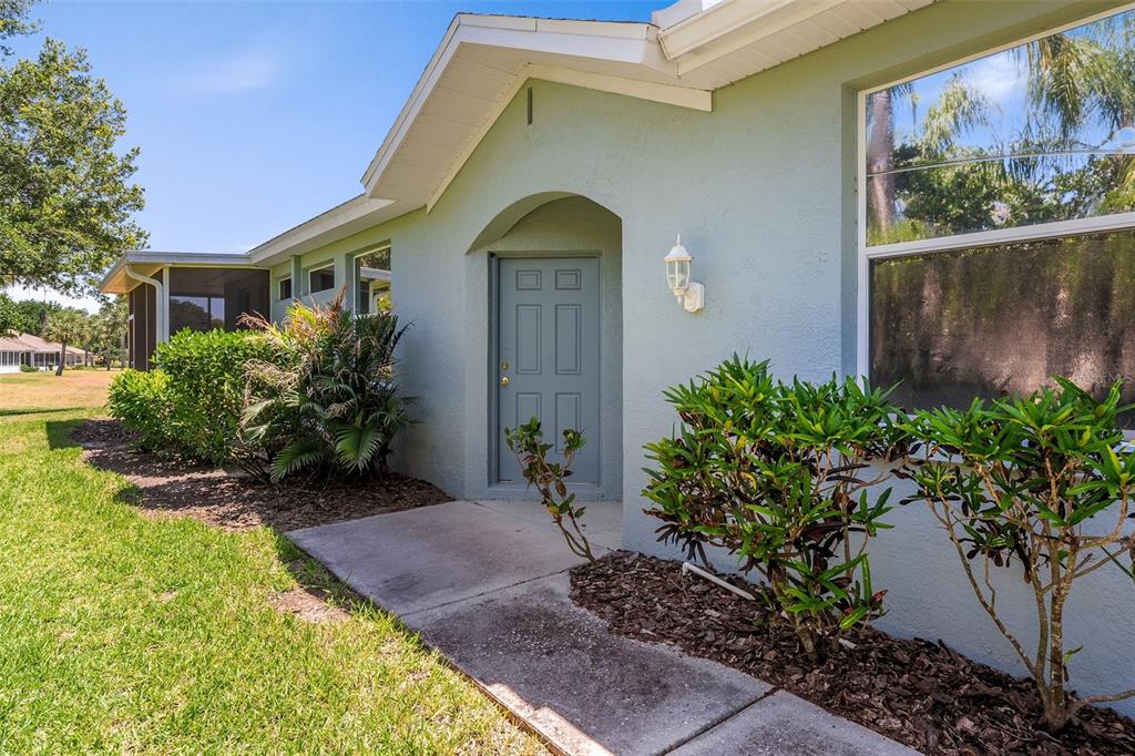 Property for sale at 1204 HUNTINGTON GREENS DRIVE UNIT 1204, SUN CITY CENTER, FL, 33573