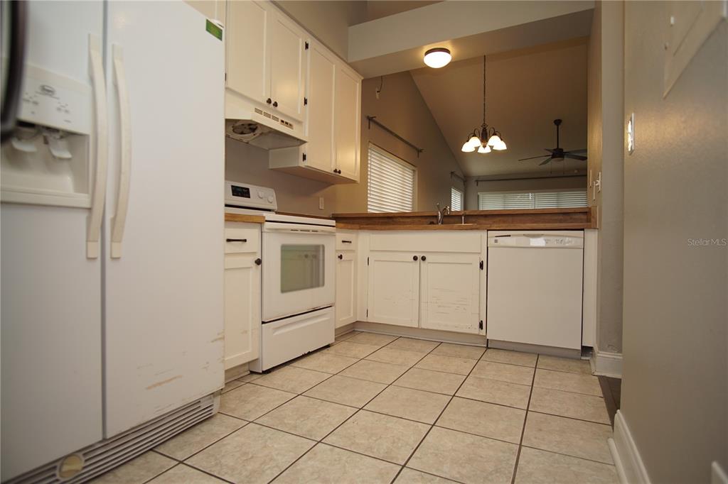 Property for sale at 7807 AMBERLEA COURT UNIT 7807, TAMPA, FL, 33637