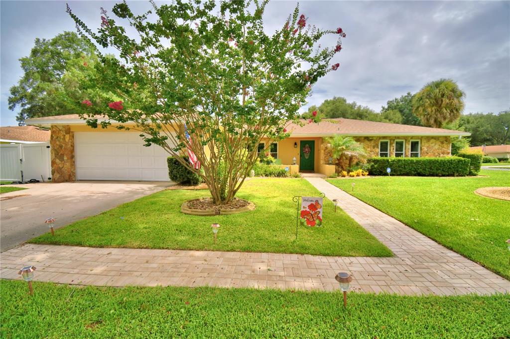 Property for sale at 902 CRESTVIEW DRIVE, AUBURNDALE, FL, 33823