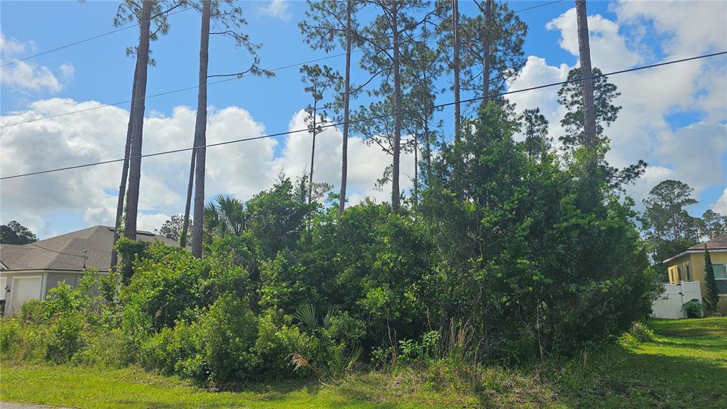 Property for sale at 13 ROBIN HOOD LANE, PALM COAST, FL, 32164