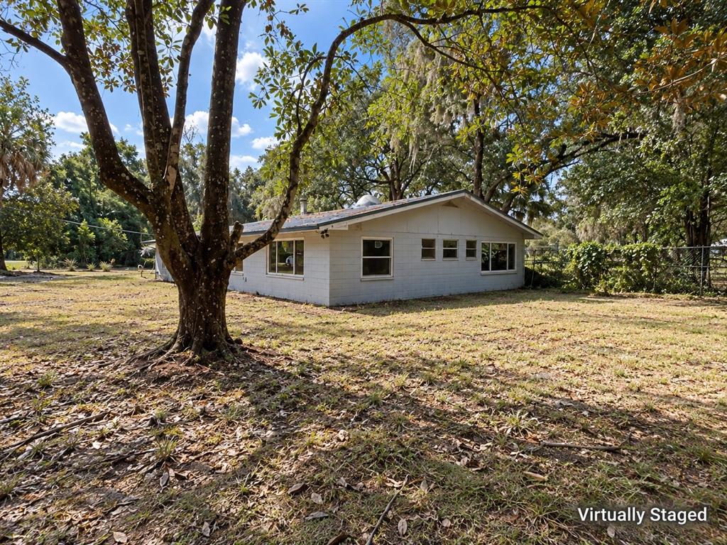 Property for sale at 21726 SE 67TH PLACE, HAWTHORNE, FL, 32640