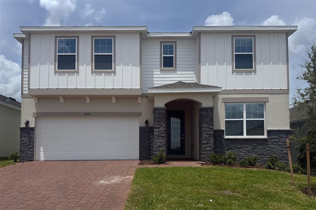 Property for sale at 2029 HEART LAKE DRIVE, GROVELAND, FL, 34736