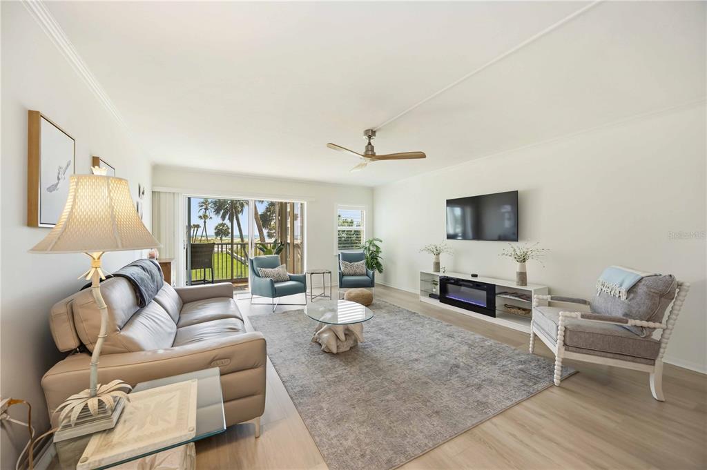 Large living room with beach views!