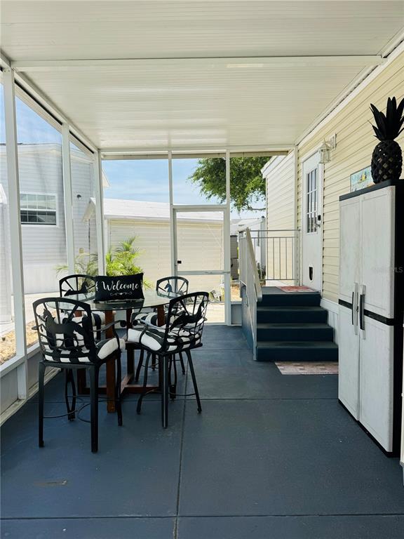Screened in patio