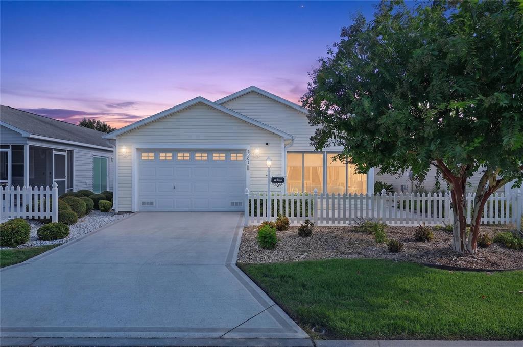 Property for sale at 2207 JETTA WAY, THE VILLAGES, FL, 32162