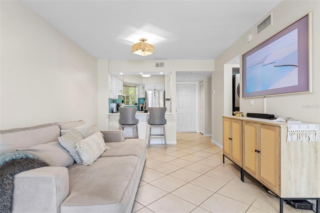 Property for sale at 6915 STONES THROW CIRCLE N UNIT 3104, ST PETERSBURG, FL, 33710