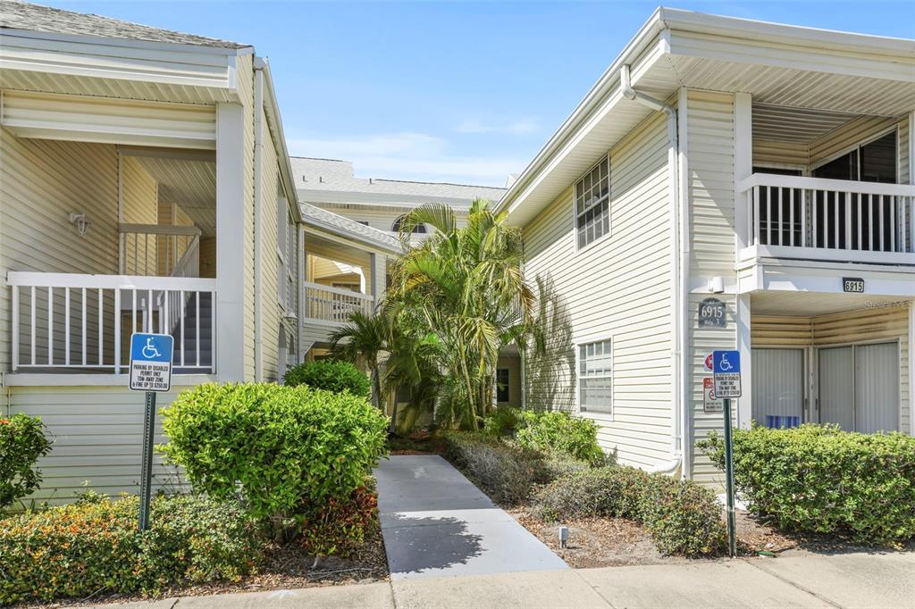 Property for sale at 6915 STONES THROW CIRCLE N UNIT 3104, ST PETERSBURG, FL, 33710