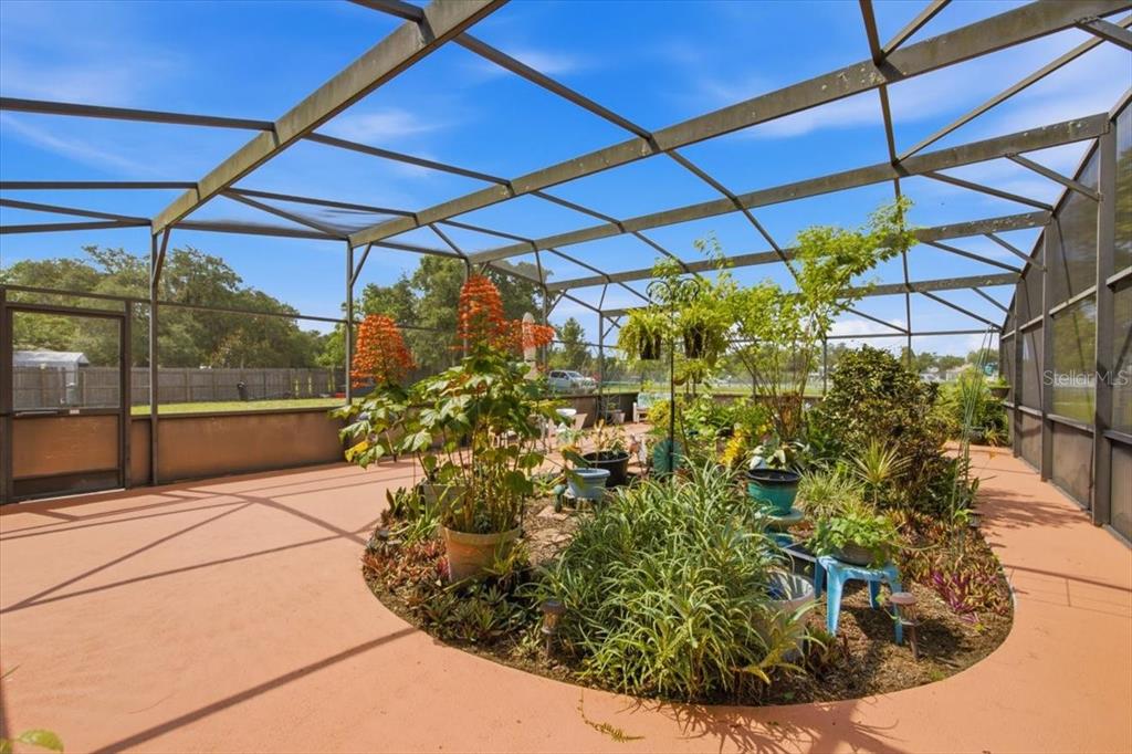 Screened Garden Retreat