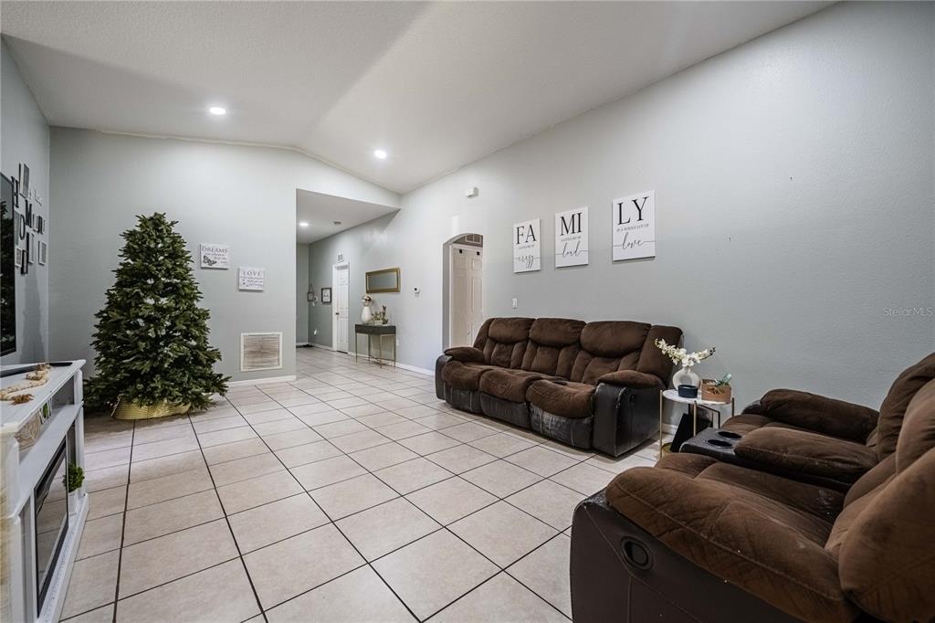 Property for sale at 141 FLATFISH COURT, KISSIMMEE, FL, 34759