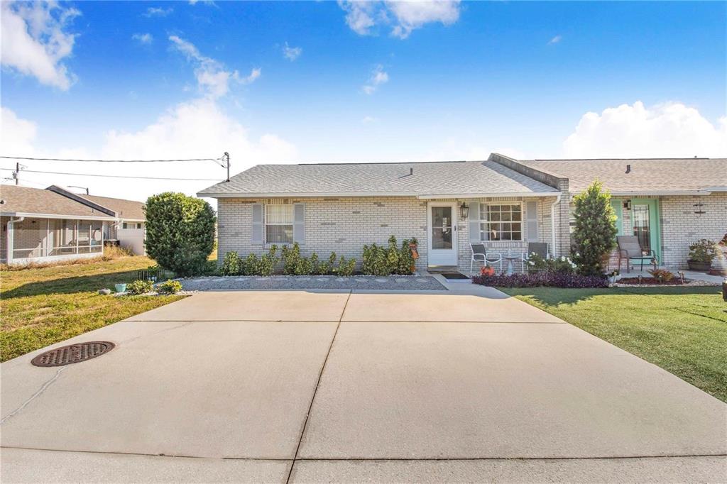 Property for sale at 1413 THOUSAND ROSES DRIVE S, LAKE WALES, FL, 33853