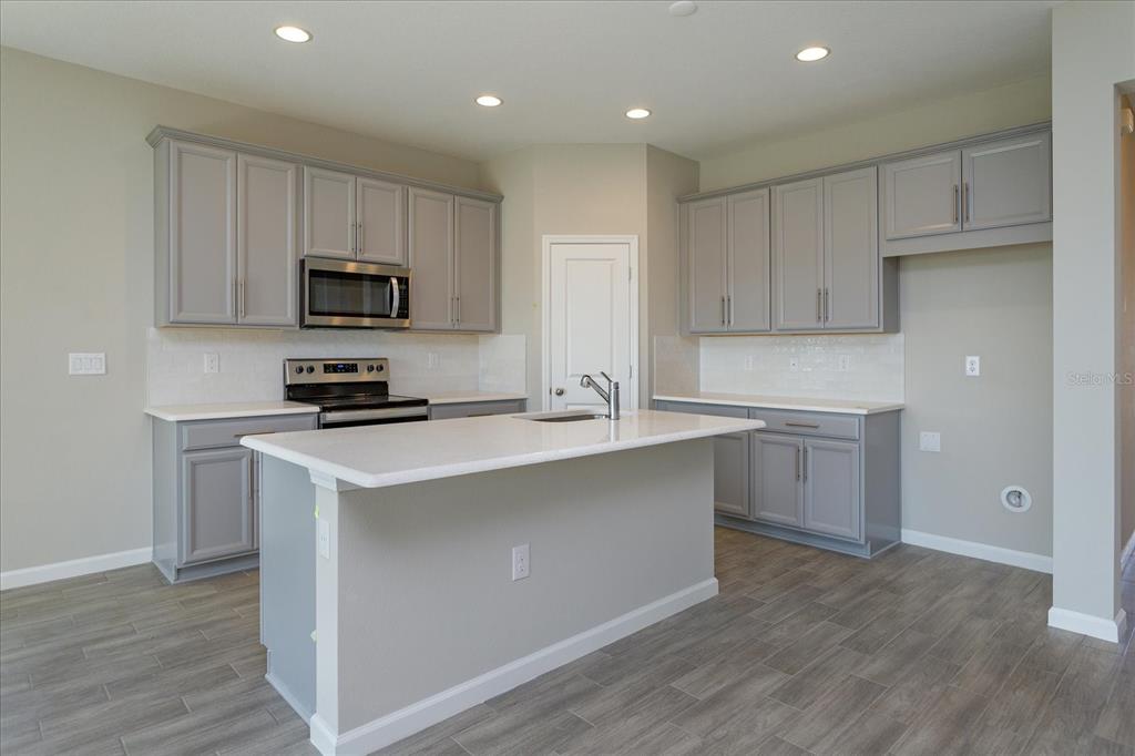 Property for sale at 2914 SUPERMARINE ROAD, TAVARES, FL, 32778