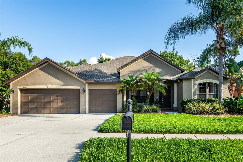 Front view of home