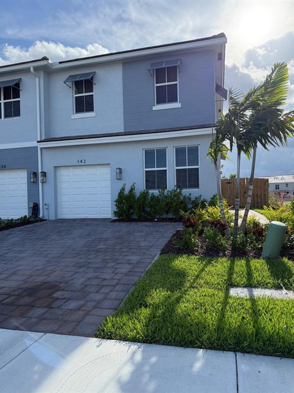 Property for sale at 142 NE 14TH TERRACE, HOMESTEAD, FL, 33033