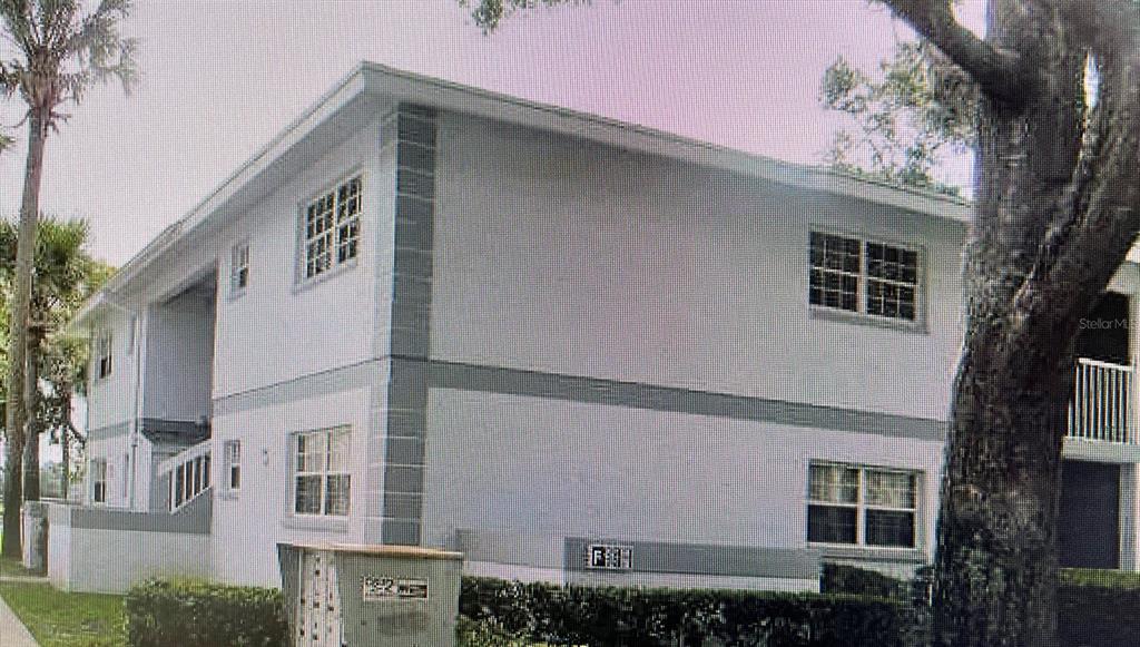 Property for sale at 584 FAIRWAYS LANE UNIT F102, OCALA, FL, 34472
