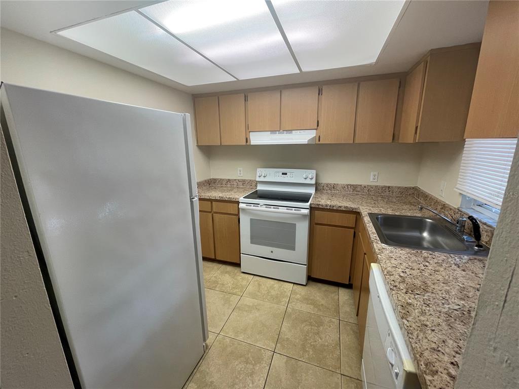 Property for sale at 584 FAIRWAYS LANE UNIT F102, OCALA, FL, 34472