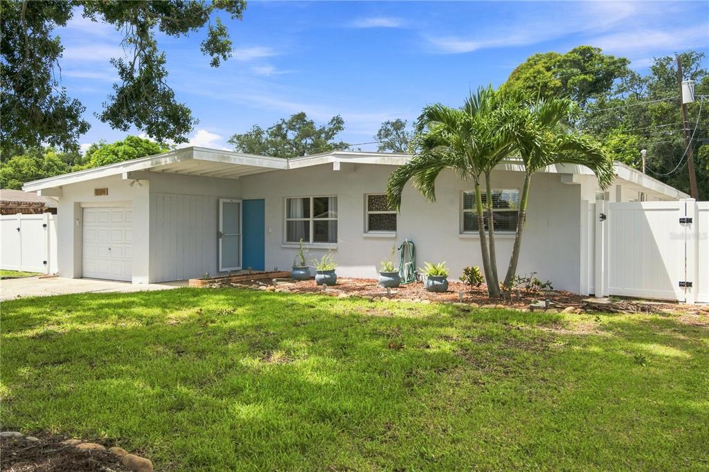 Property for sale at 11610 116TH STREET, SEMINOLE, FL, 33778