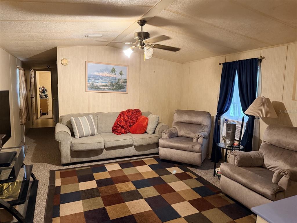 Property for sale at 355 NE 436 AVENUE, OLD TOWN, FL, 32680