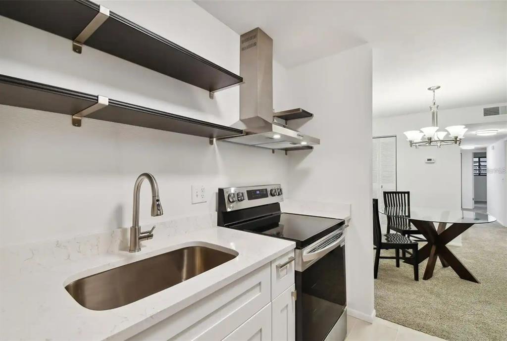 Property for sale at 6015 LAKETREE LN UNIT E, TEMPLE TERRACE, FL, 33617