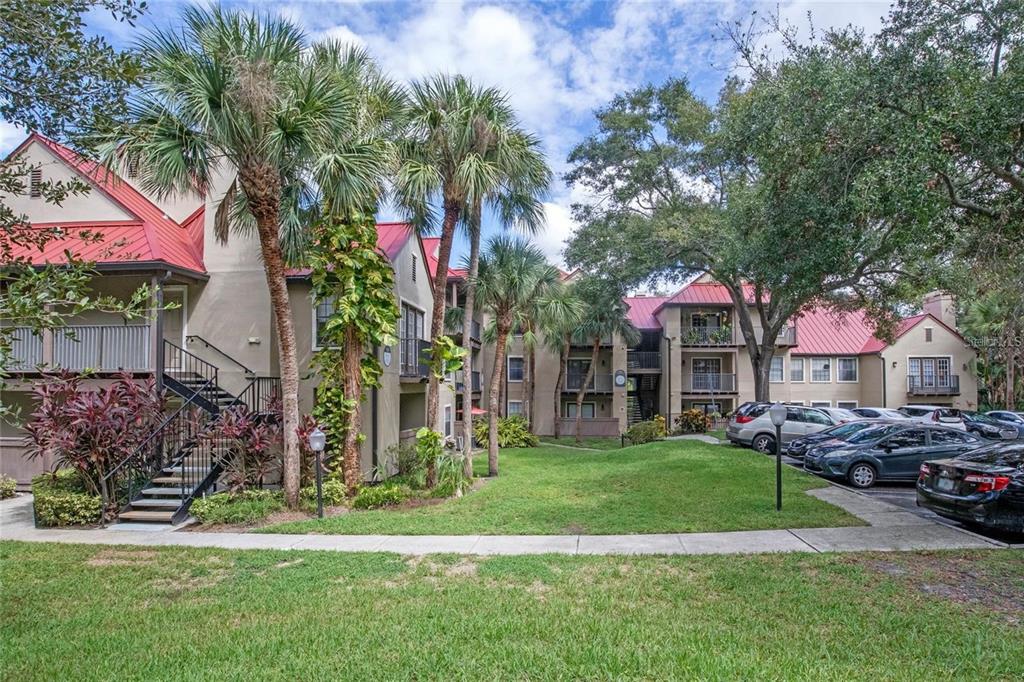 Property for sale at 236 AFTON SQUARE UNIT 305, ALTAMONTE SPRINGS, FL, 32714